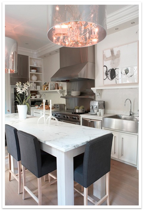 A Serene Life for Me: Lynda Reeves Knows Kitchens