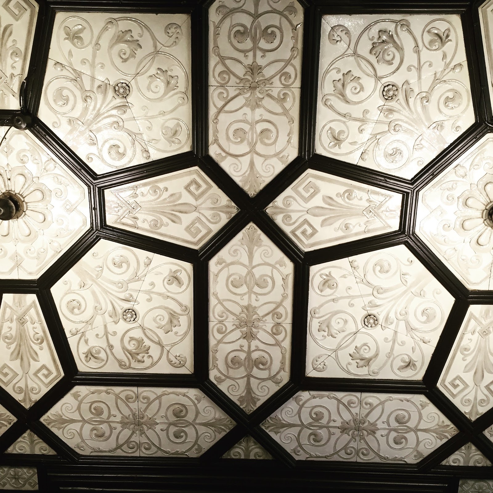 Emma Vining Hand Knitting Tile Art In Glasgow City Centre