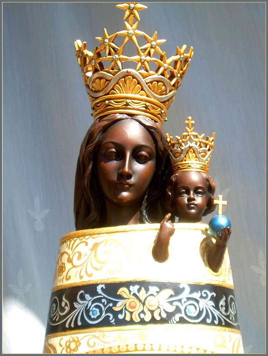 Perchè La Madonna Di Loreto è Nera *: LA MADONNA NERA DI LORETO