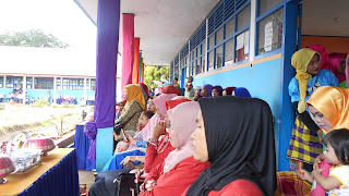 Peranan orang tua dan masyarakat