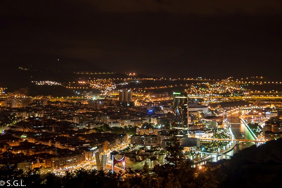 Fotografia nocturna de Bilbao