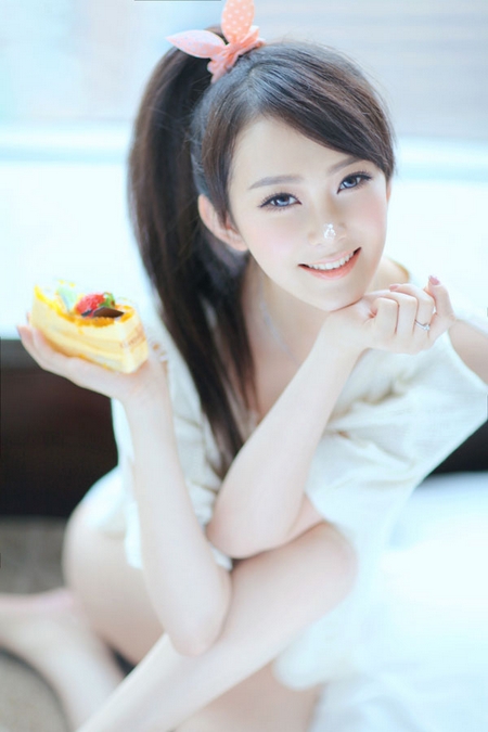 Shi Yi Ke Asian Girl