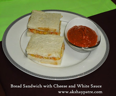 Bread sandwich with cheese and white sauce ready to serve