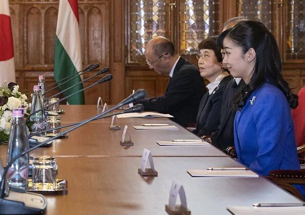 The Princess visited the Parliament building and met with Japanese citizens living in Hungary
