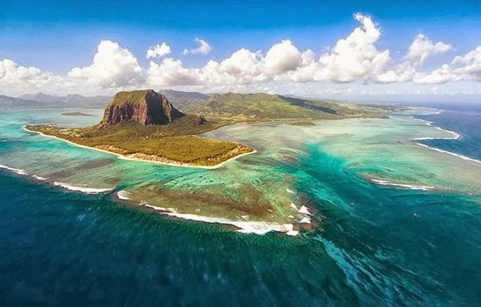 diving mauritius underwater waterfall diving mauritius underwater waterfall