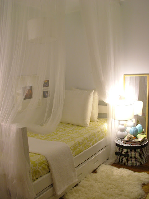 Ways To Decorate A Small Bedroom