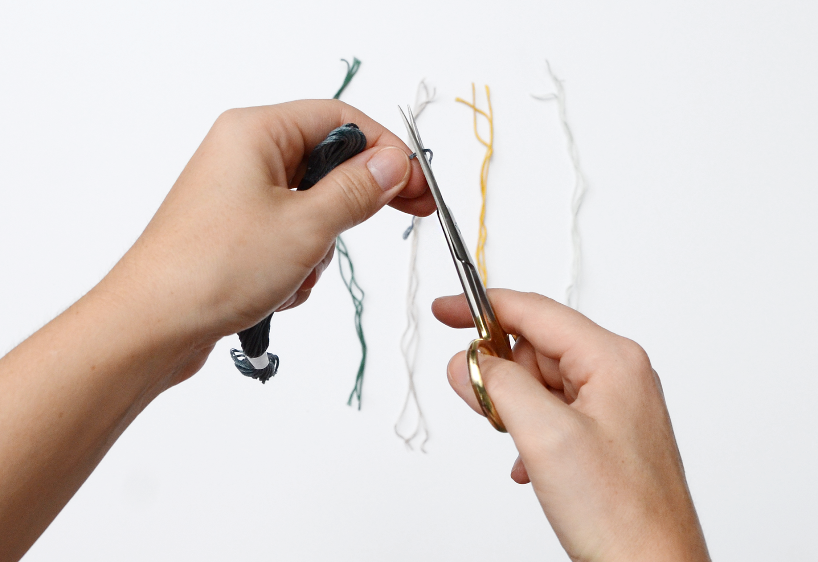 HowTo Easy DIY Tassel Fringe Necklace Design Fixation