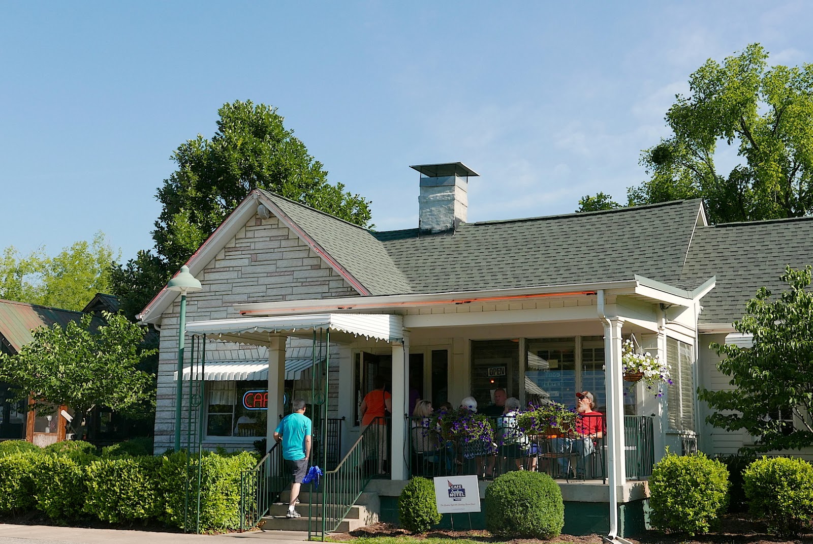 Josh And Joe Travels Loveless Cafe Nashville Tennessee