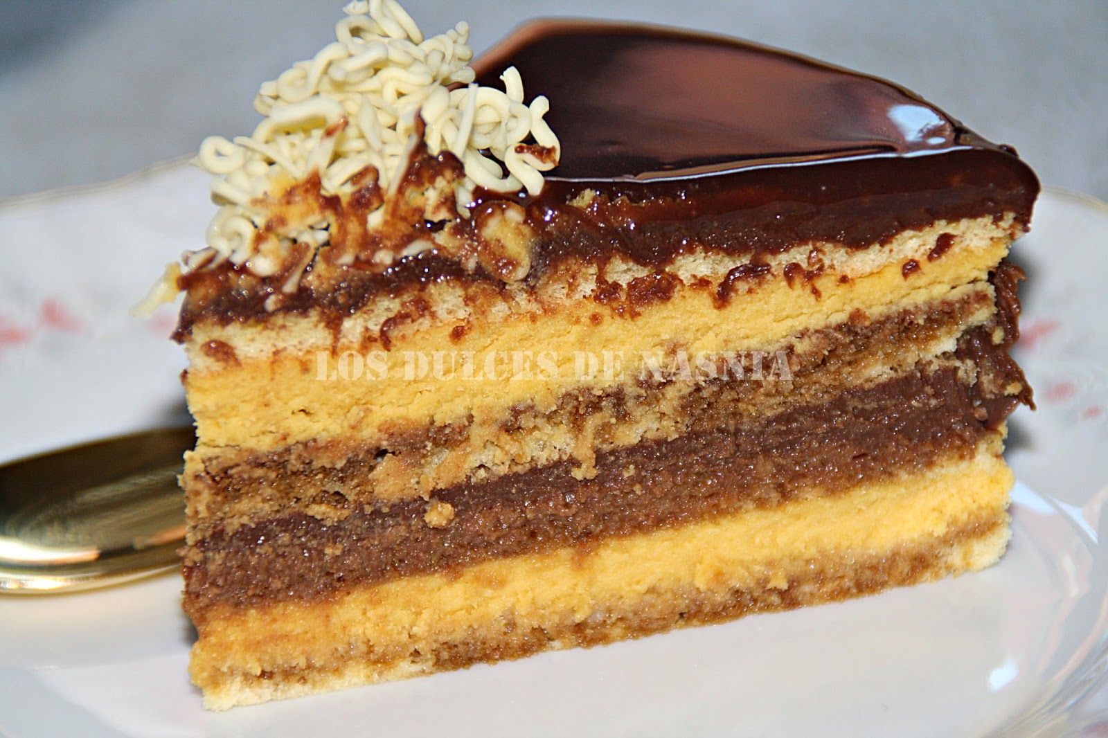 Los dulces de Nasnia: Tarta Ópera