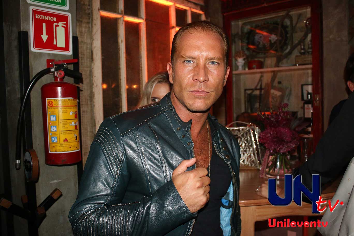 Unileventv Salvador Zerboni Biografía.