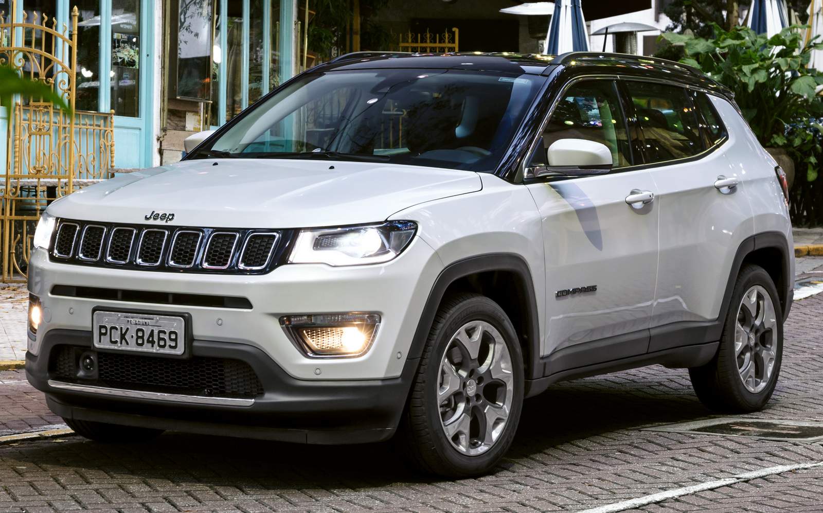 Jeep Compass estreia motor 2.0 Tigershark Flex no Brasil