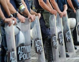Θεσσαλονίκη: Αστυνομικές δυνάμεις εισέβαλαν στο ΤΕΙ – Πανεπιστημιακή διαμαρτυρία