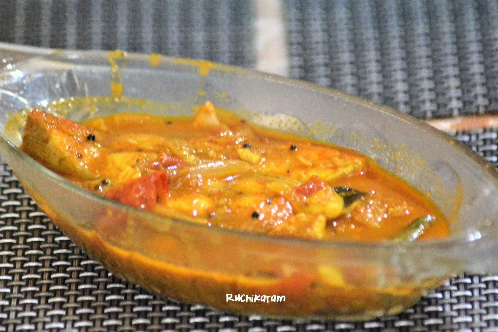 Ruchikaram Avoli Curry/ Kerala Special Avoli Malliyittathu/Pomfret