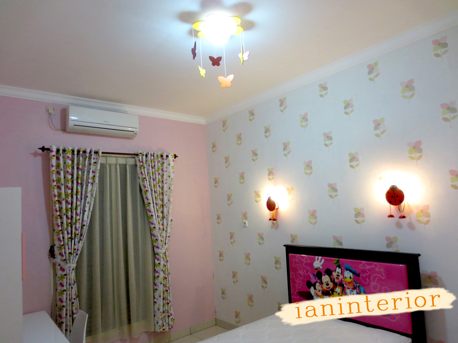 Ianinterior Wallpaper Pink Untuk Kamar Anak Perempuan Di Mutiara Pulogebang