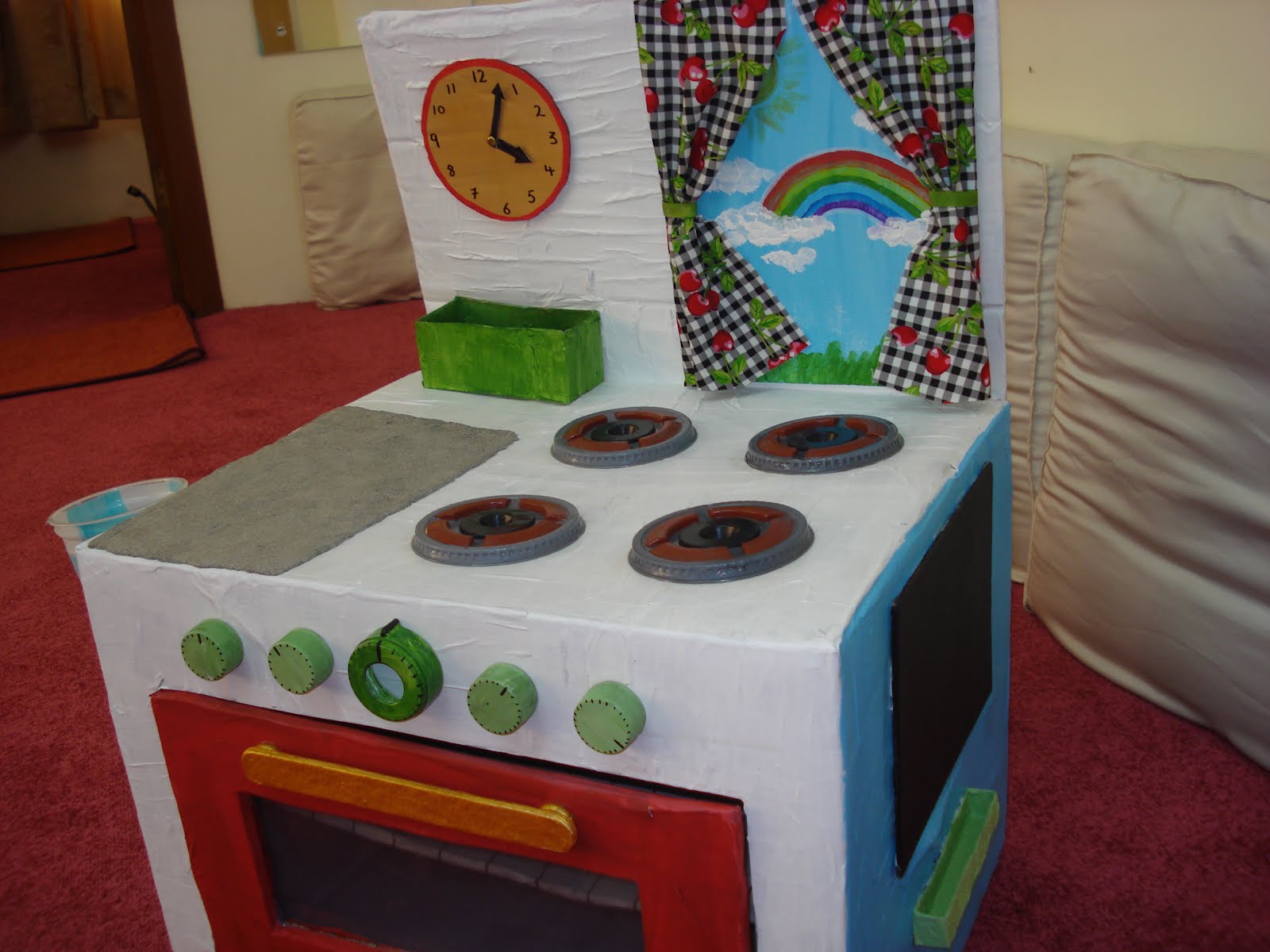 (Z&amp;D): DIY Pretend Play Kitchen