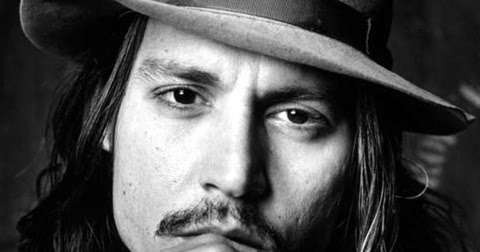 Johnny Depp Pictures: Johnny Depp Black and White Pics