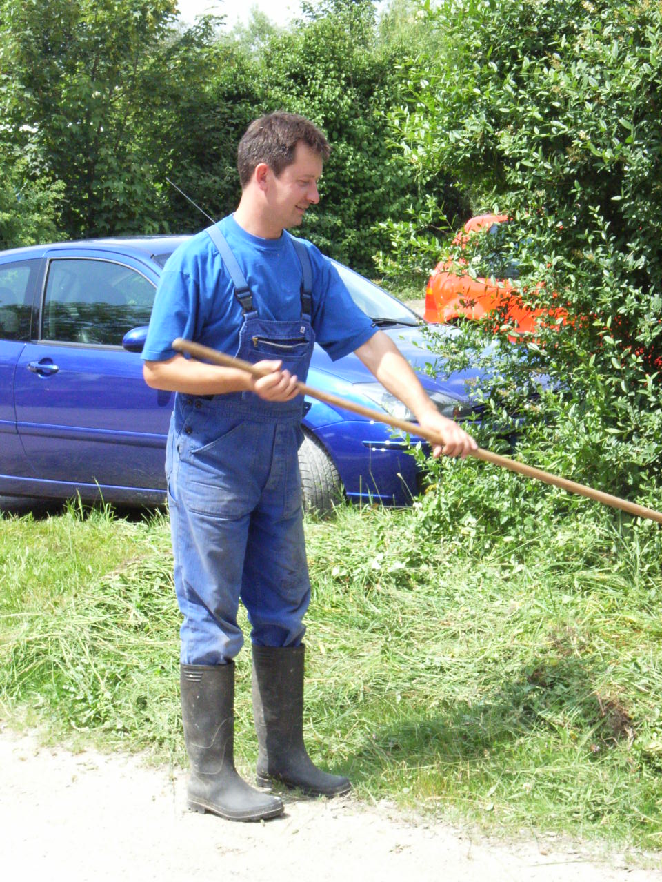 Blue Collar Workers and guys who want to be workers: BLUE COLLAR