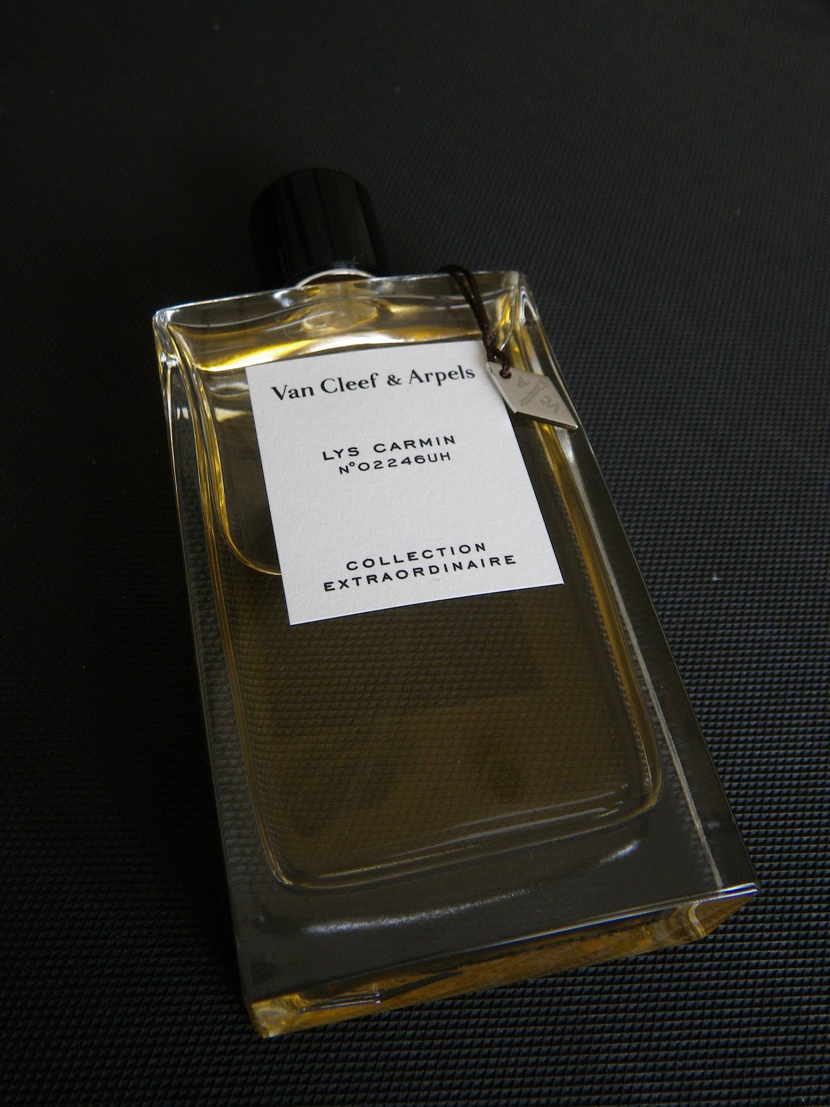 + Q Perfume Blog: Van Cleef & Arpels - Collection Extraordinarie - LYS ...