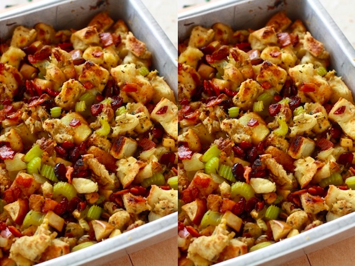 Baked cranberry stuffing with bacon