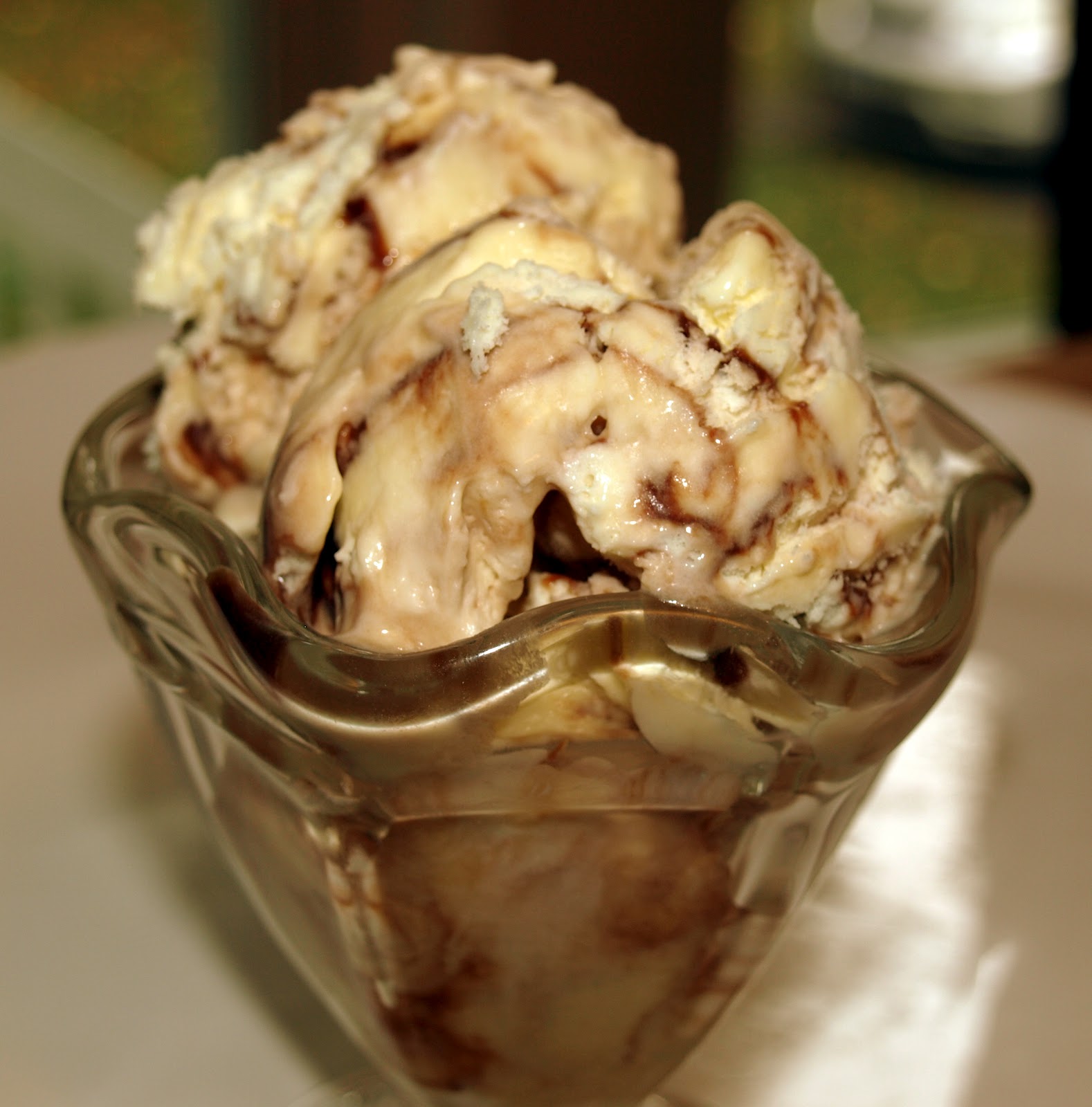 fat bottom banana peanut butter fudge swirl frozen custard (or