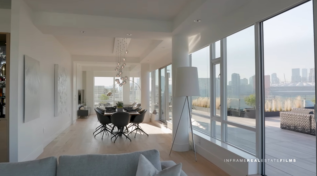 50 Interior Design Photos vs. 1633 Ontario St #1001, Vancouver, BC Luxury Penthouse Tour