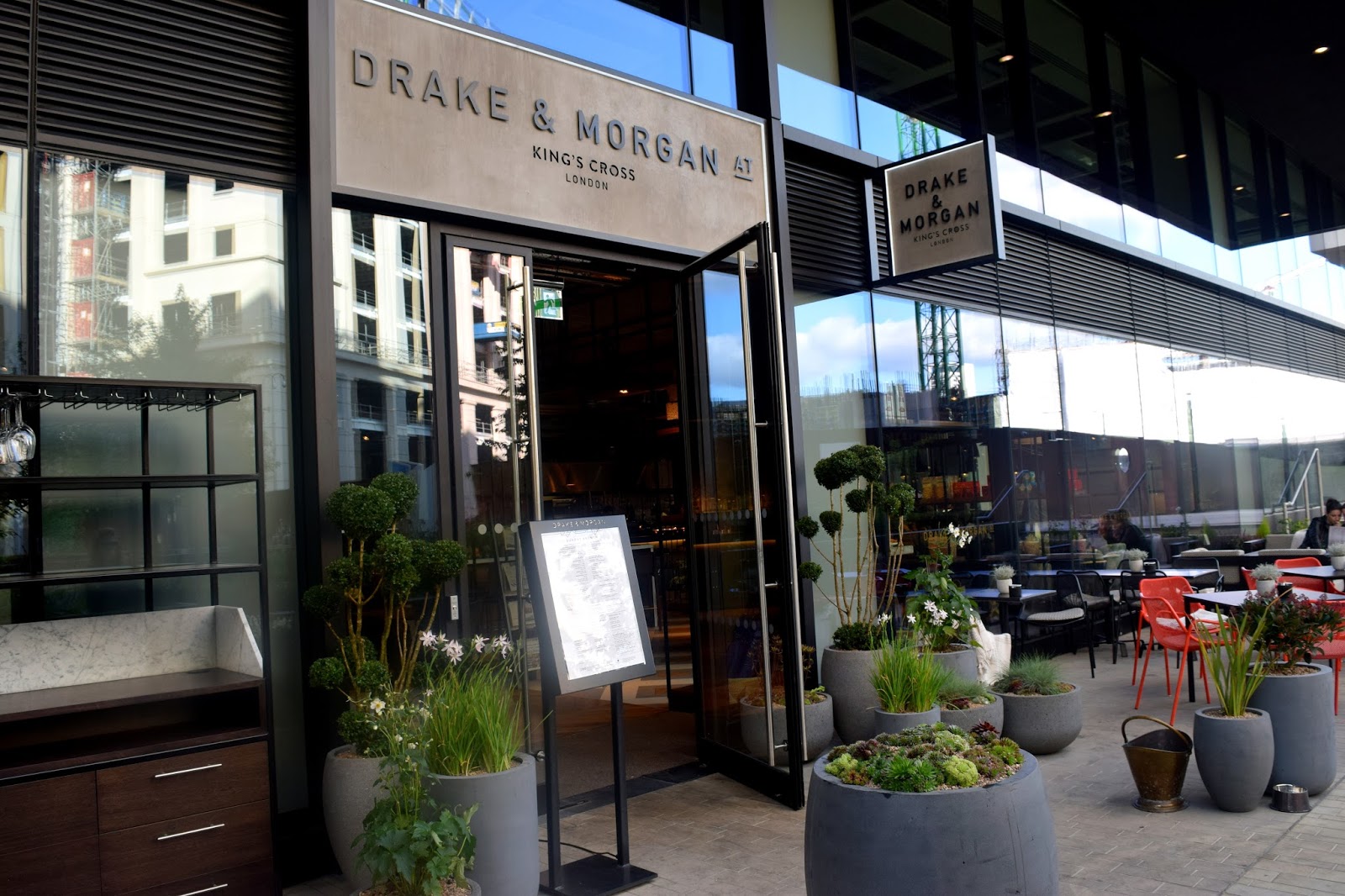 Cube and Gold Drake & Kings Cross