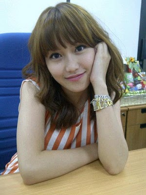 General Blogspot: Foto Bugil Ayu Ting Ting "Rekayasa"