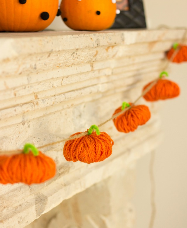 Simple Yarn Pumpkin Headbands Design Improvised