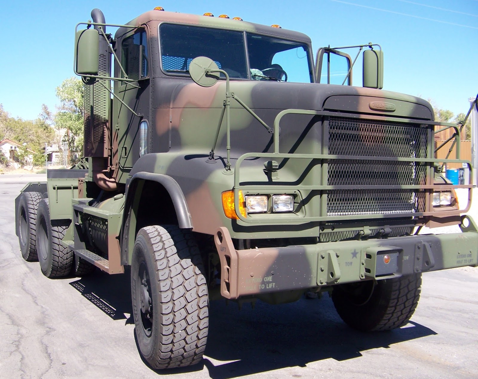 bordillo Boda espontáneo DIECIOCHO RUEDAS: ARGENTINA ADQUIERE LOTE DE CAMIONES MILITARES  FREIGHTLINER M916A A ESTADOS UNIDOS