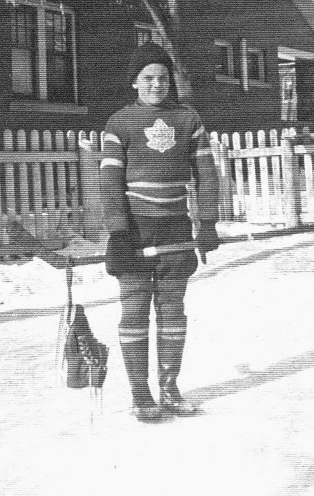 HOCKEY IN THE 1940's