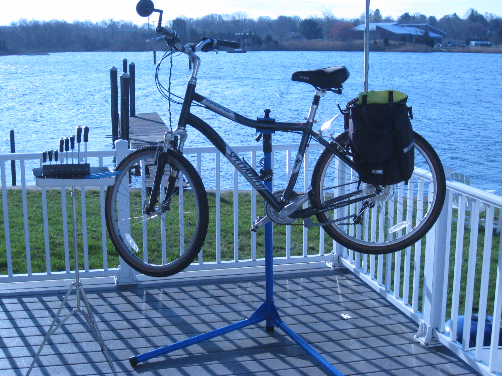 make your outdoor bike stationary