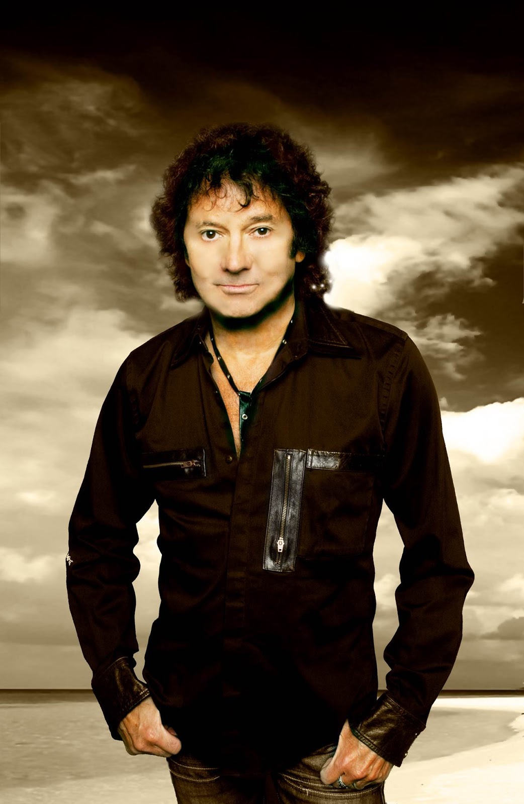 Music Minded Starship featuring Mickey Thomas' new album in Sept.