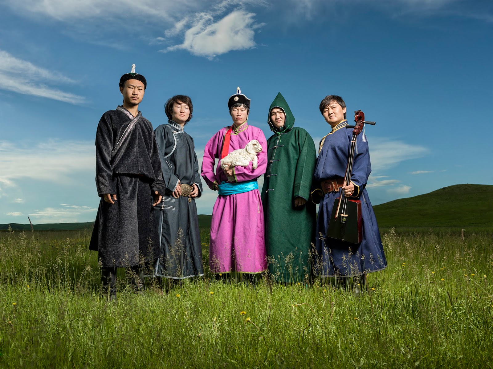 Nine treasures tes. Nine Treasures группа. Монголы внутренней Монголии. Монгольский фолк. Монгольская группа.