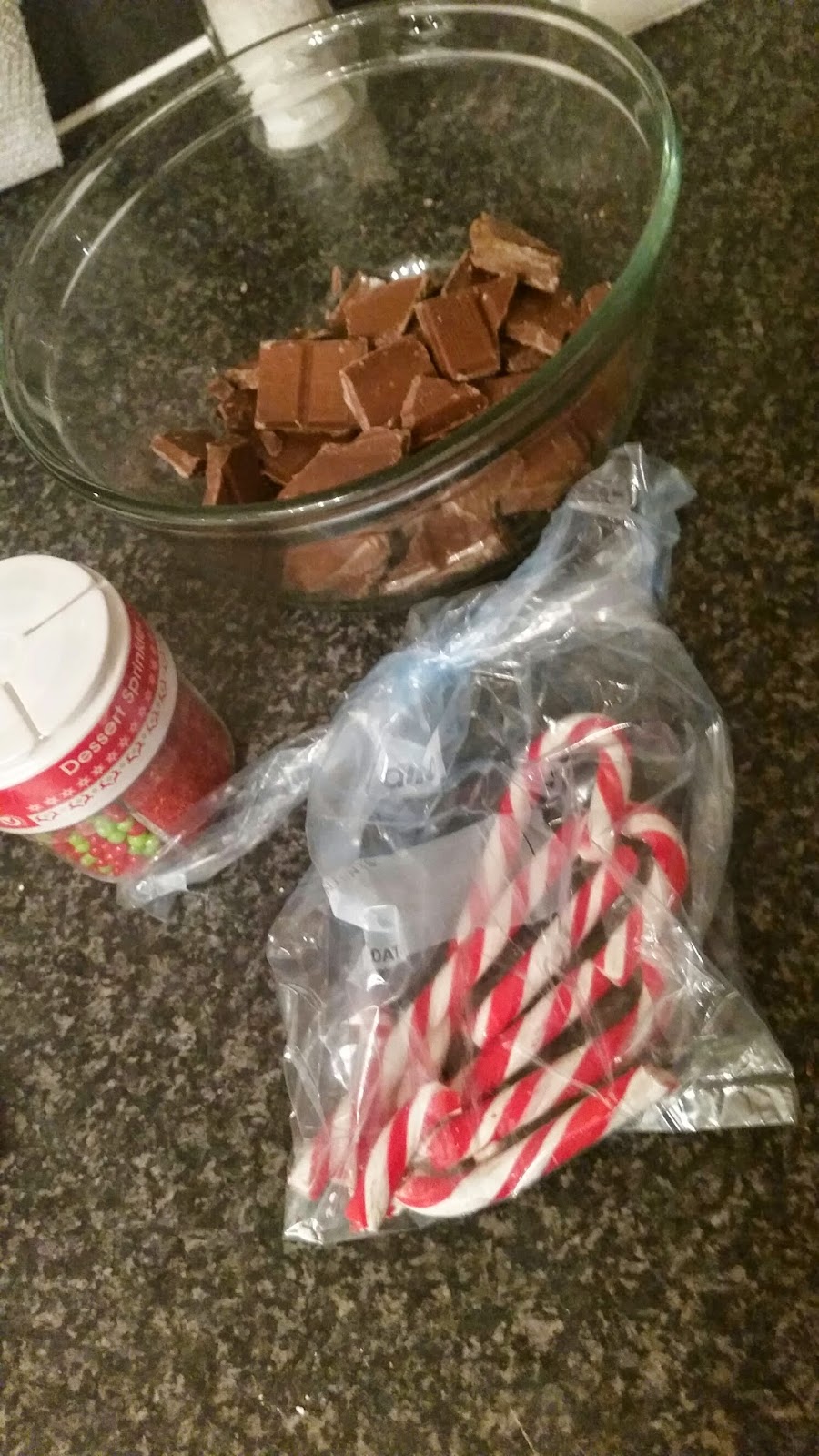 What Claire Did: Christmas Chocolate Peppermint Candy Bark