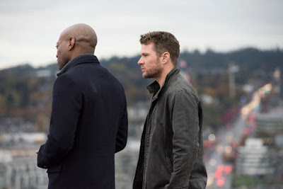 Ryan Phillippe and Omar Epps in Shooter (2016) (21)