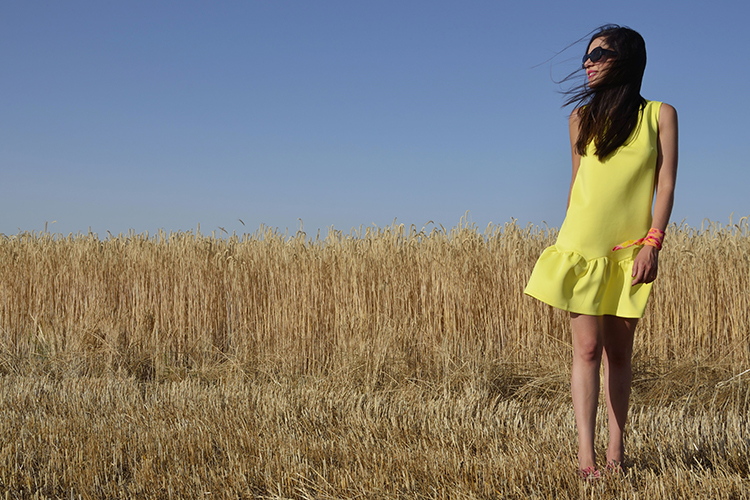 vestido-amarillo-look-blogger-verano-summer-dress-outfit-yellow-dress