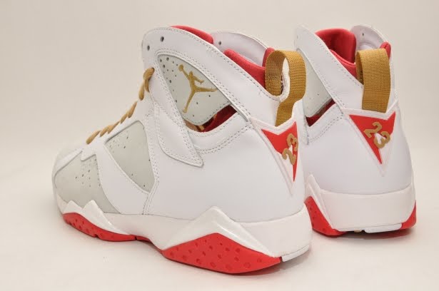 Purse &amp; Pulse: Fashion: Year of the Rabbit! (Bugs Bunny would be proud)