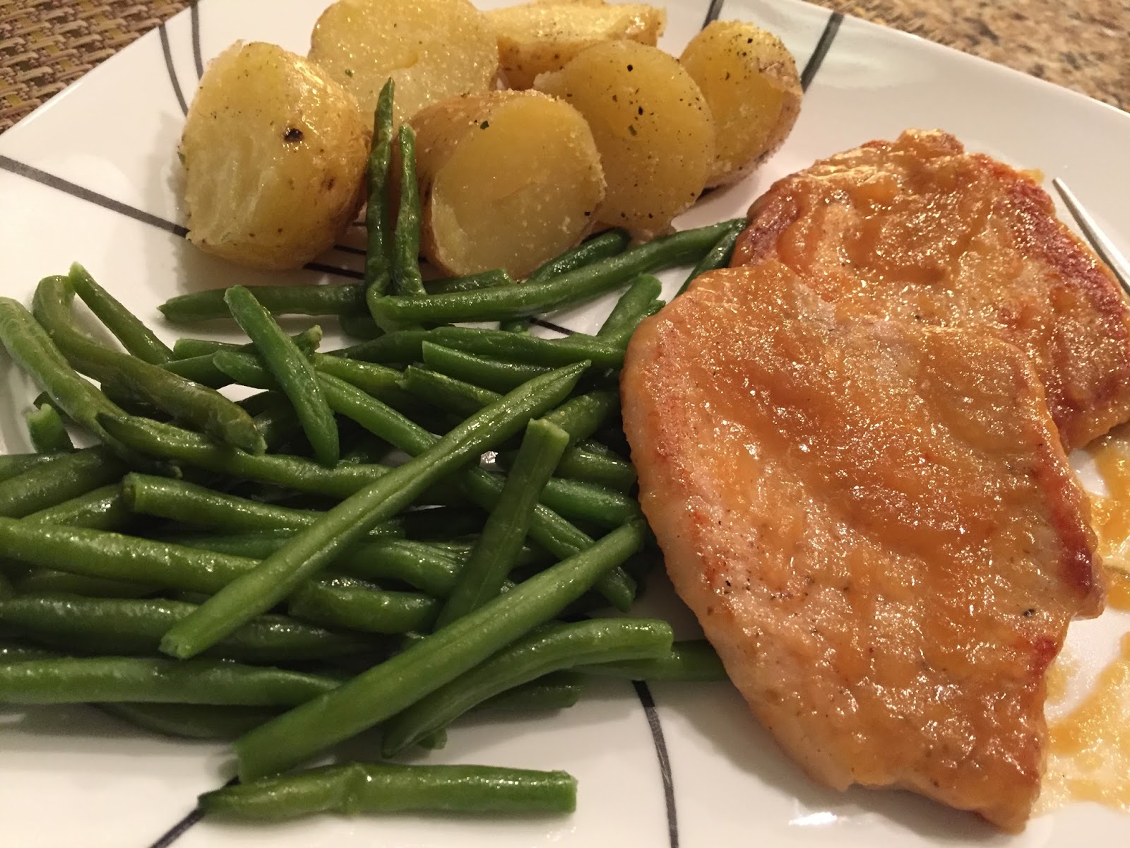 I Like to Bake and Cook Blog Apple Glazed Pork chops