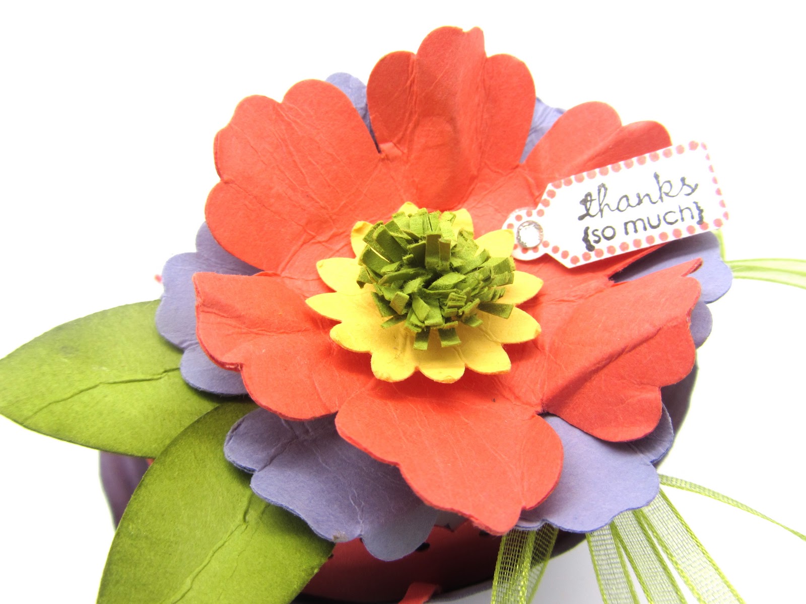 PinkBlingCrafter "Designer Cupcake Treat Holder"