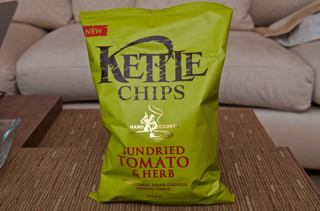 Sundried Tomato & Herb Chips (150g) par Kettle