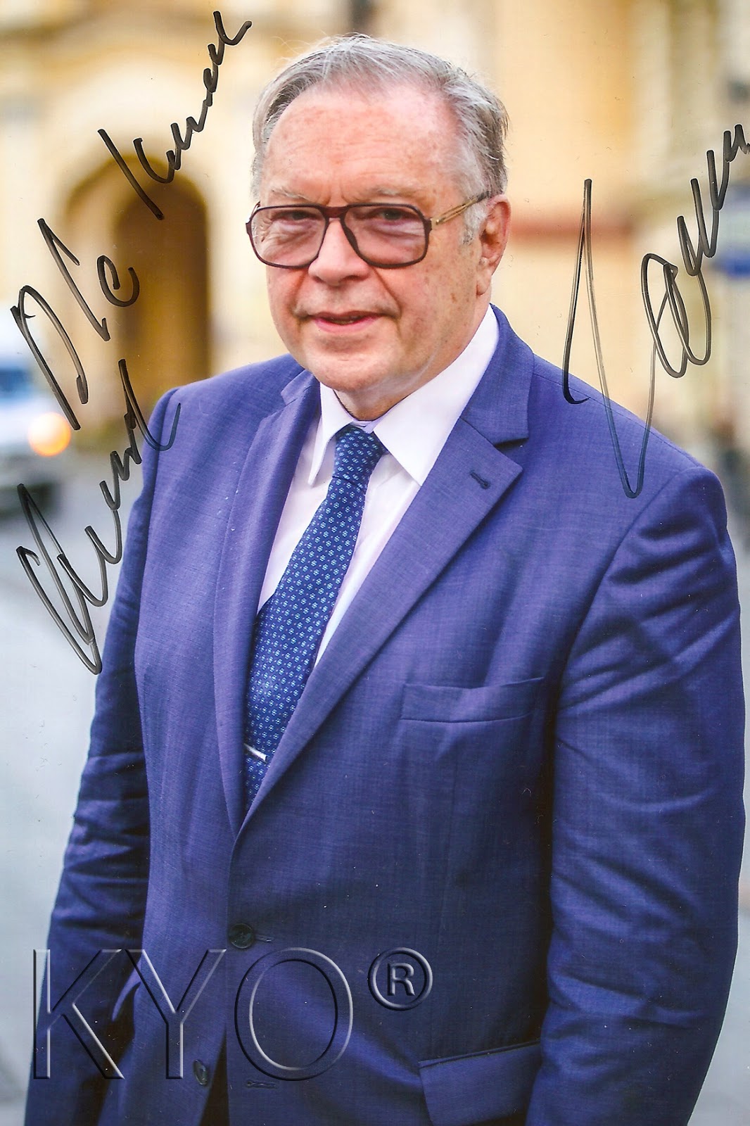 Chris Autographs Krzysztof Zanussi