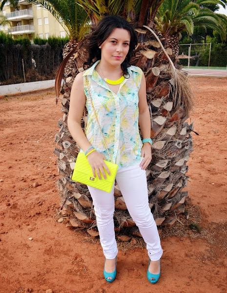 bolso flúor, tropical, 10 pavos, Castellón, fashion blogger, blog de moda,fashionista, blogger, ripped jeans
