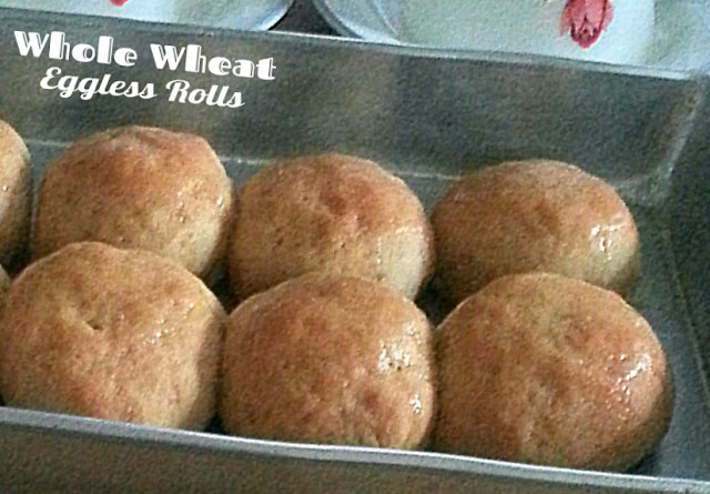 Whole Wheat Eggless Rolls Recipe @ treatntrick.blogspot.com