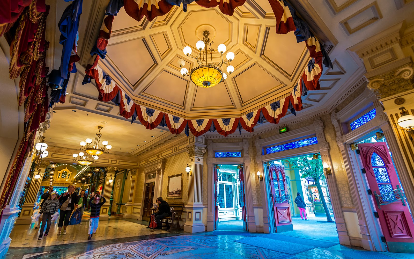 The Arcades of Main Street