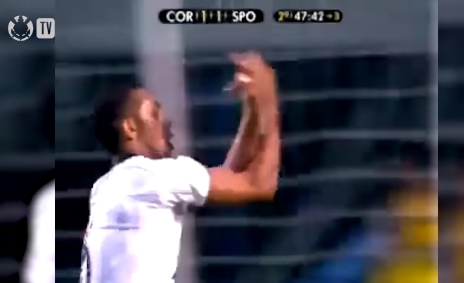 Gol de Cristian contra o SPFC, em 2009, ficou na oitava colocação