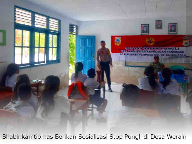 Bhabinkamtibmas Berikan Sosialisasi Stop Pungli di Desa Werain Bhabinkamtibmas Berikan Sosialisasi Stop Pungli di Desa Werain