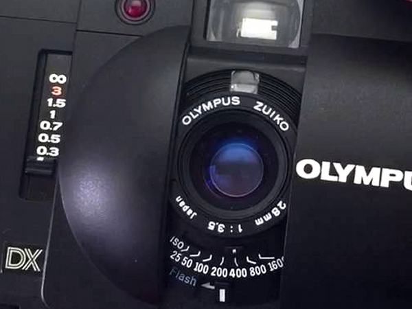 ImagingPixel: Olympus XA4 Macro 35mm Zone Focus Film Camera