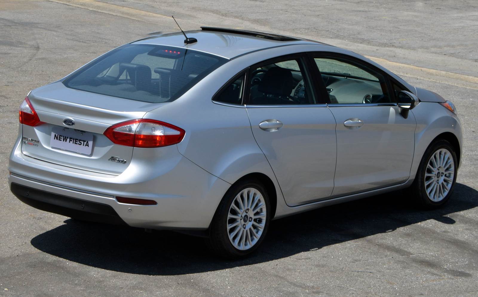 Ford New Fiesta Sedan Titanium Plus 2015: preço R$ 69.790 | CAR.BLOG.BR