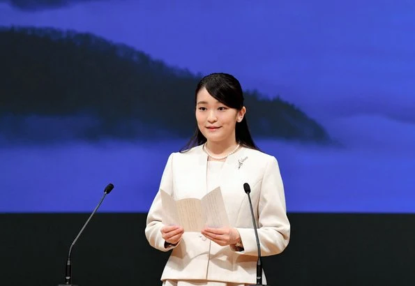 Princess Mako visited Tottori Prefecture to attend the 1300th anniversary of the opening of Daisen-ji, Mount Daisen is a volcanic mountain
