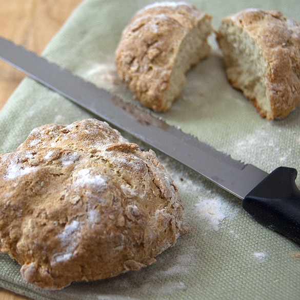 CaffeIna Baking with Carla mini Irish Soda Breads